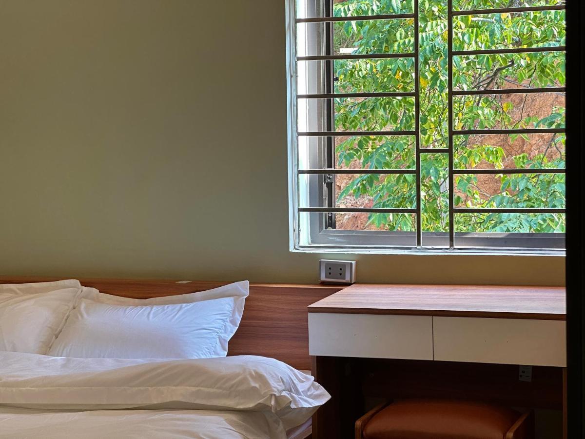 Felila Hostel & Tours Ха Жианг Екстериор снимка